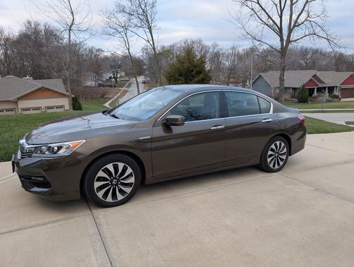 2017 Honda Accord Hybrid EX-L