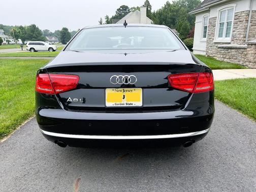 Black 2014 Audi A8 L 3.0T