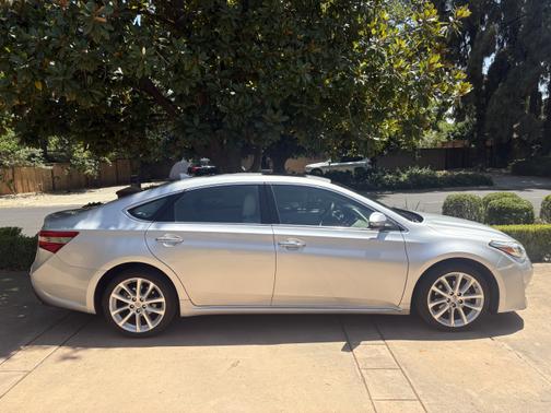 2013 Toyota Avalon Limited