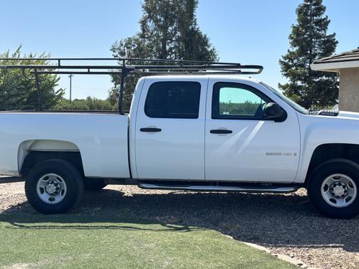 2009 Chevrolet Silverado 2500 Work Truck Crew Cab