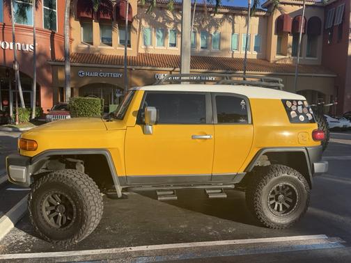 2007 Toyota FJ Cruiser Base