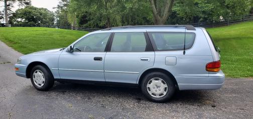 Blue 1994 Toyota Camry LE