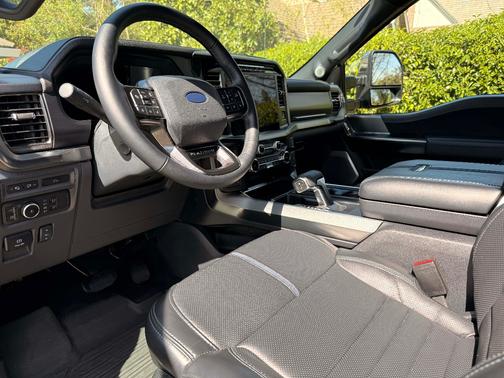 2024 Ford F-150 Platinum