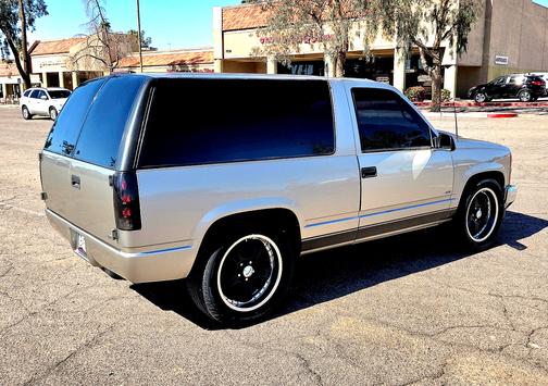 1999 Chevrolet Tahoe Base