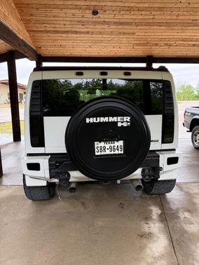White 2009 Hummer H2 Base
