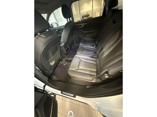 2023 Audi Q7 55 Prestige