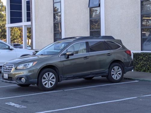 2017 Subaru Outback 2.5i Premium
