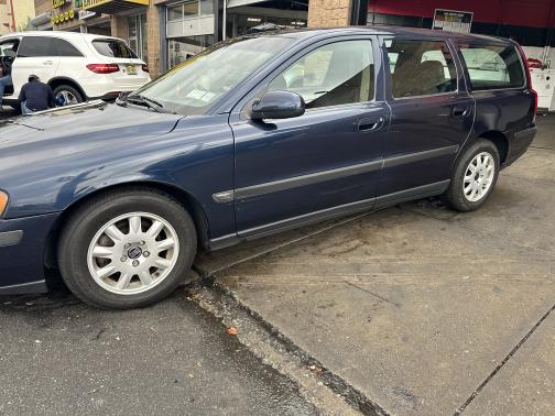 2003 Volvo V70 2.4