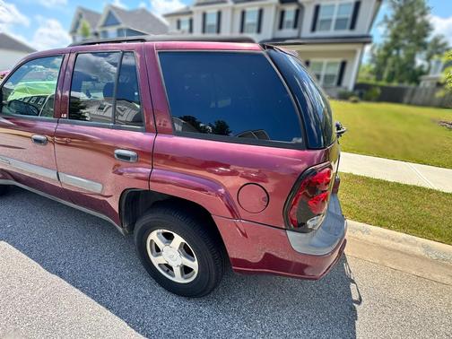 Red 2004 Chevrolet Trailblazer LS
