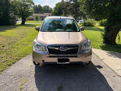 Beige 2015 Subaru Forester 2.5i Limited