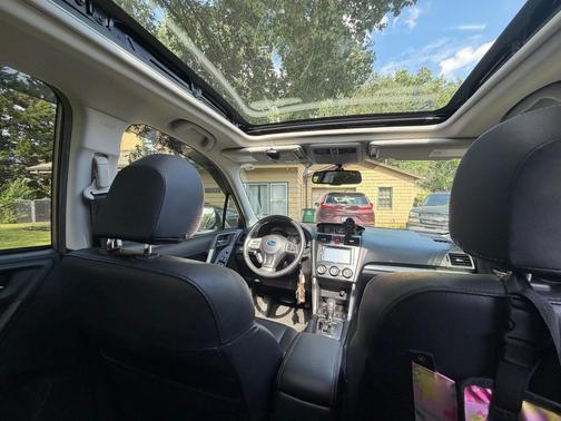 Beige 2015 Subaru Forester 2.5i Limited