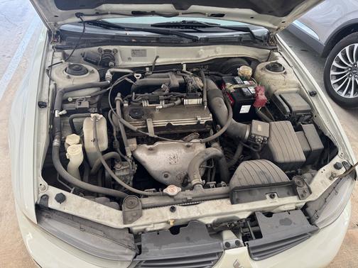 White 2003 Mitsubishi Galant ES