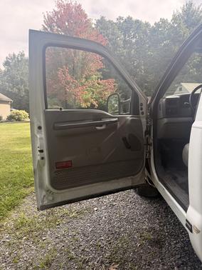 White 1999 Ford F-250 XLT