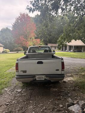 White 1999 Ford F-250 XLT