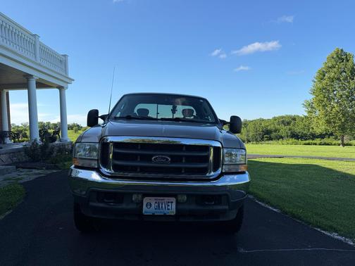Brown 2003 Ford F-250 XLT SuperCab Super Duty
