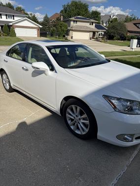 White 2010 Lexus ES 350 Base