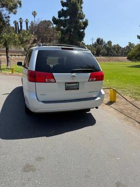 White 2004 Toyota Sienna XLE Limited