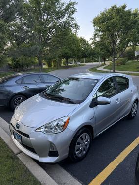 Silver 2014 Toyota Prius c One