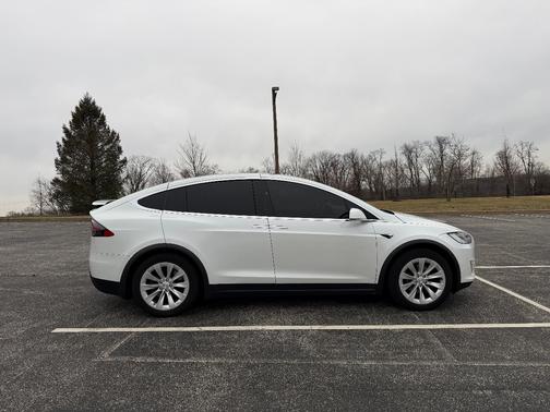 2020 Tesla Model X Long Range Plus