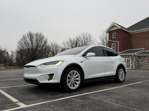 2020 Tesla Model X Long Range Plus