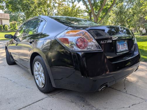2010 Nissan Altima 2.5 S