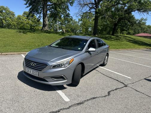 Silver 2016 Hyundai SONATA SE