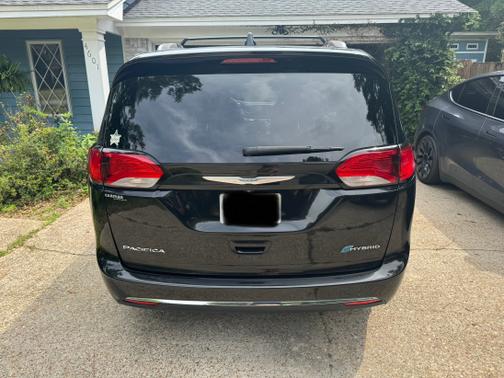 2018 Chrysler Pacifica Hybrid Limited