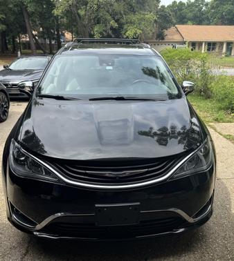 2018 Chrysler Pacifica Hybrid Limited