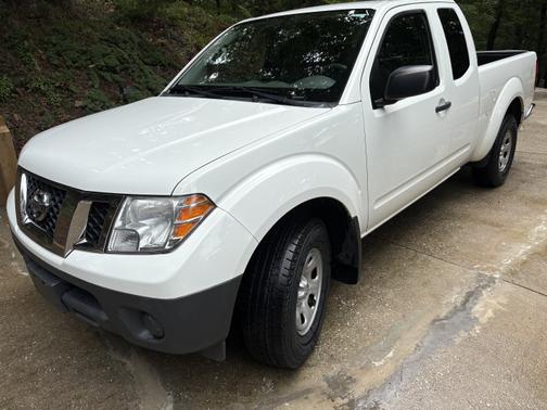 2013 Nissan Frontier S