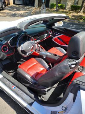 White 2018 Chevrolet Camaro 2SS