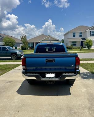 Blue 2019 Toyota Tacoma SR5