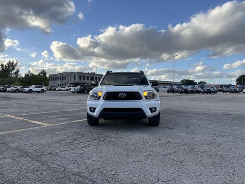 2015 Toyota Tacoma Base