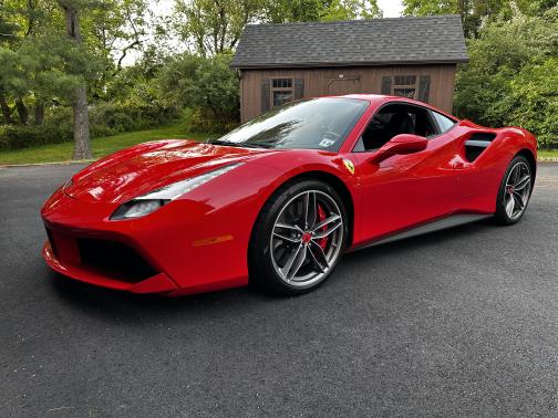 2018 Ferrari 488 GTB Base