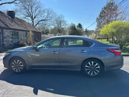 2016 Nissan Altima 2.5 SV
