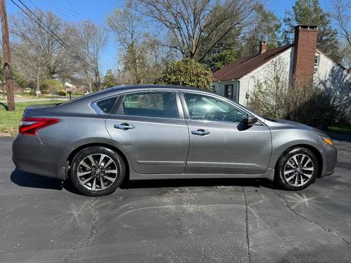 2016 Nissan Altima 2.5 SV