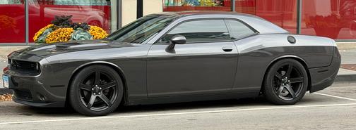 2015 Dodge Challenger SXT