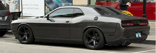 2015 Dodge Challenger SXT