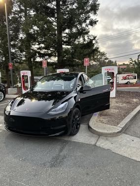 2025 Tesla Model Y Long Range AWD