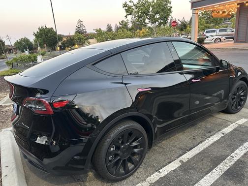 2025 Tesla Model Y Long Range AWD