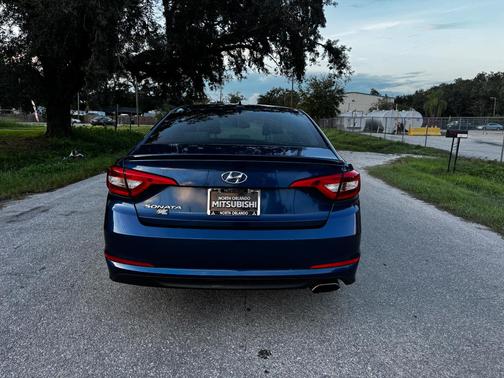 Blue 2017 Hyundai SONATA SE