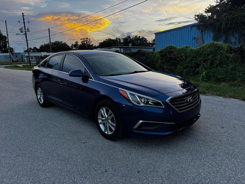 Blue 2017 Hyundai SONATA SE