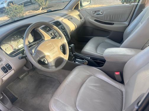 Green 2000 Honda Accord EX-L