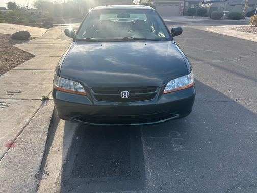 Green 2000 Honda Accord EX-L
