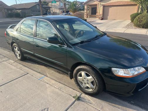 Green 2000 Honda Accord EX-L