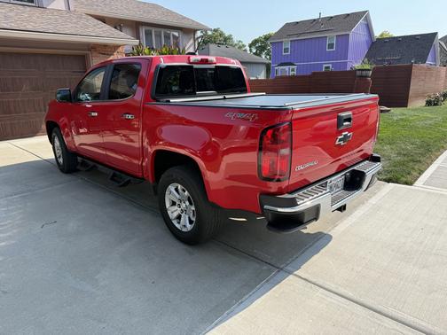 Red 2016 Chevrolet Colorado LT