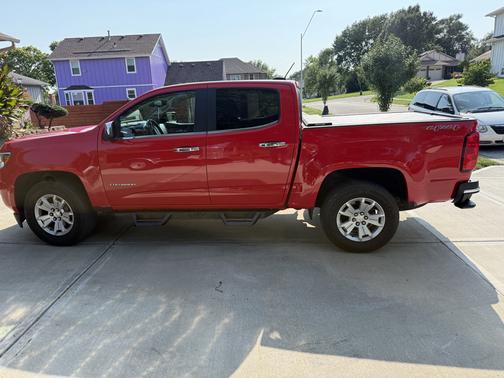 Red 2016 Chevrolet Colorado LT