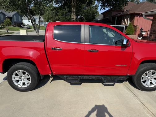 Red 2016 Chevrolet Colorado LT