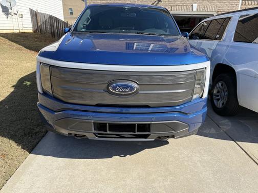 2022 Ford F-150 Lightning LARIAT