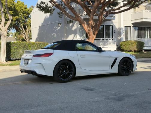 White 2022 BMW Z4 sDrive30i