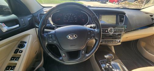2015 Kia Cadenza Premium